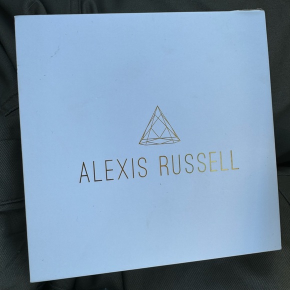 Alexis Russell ring - Picture 5 of 7